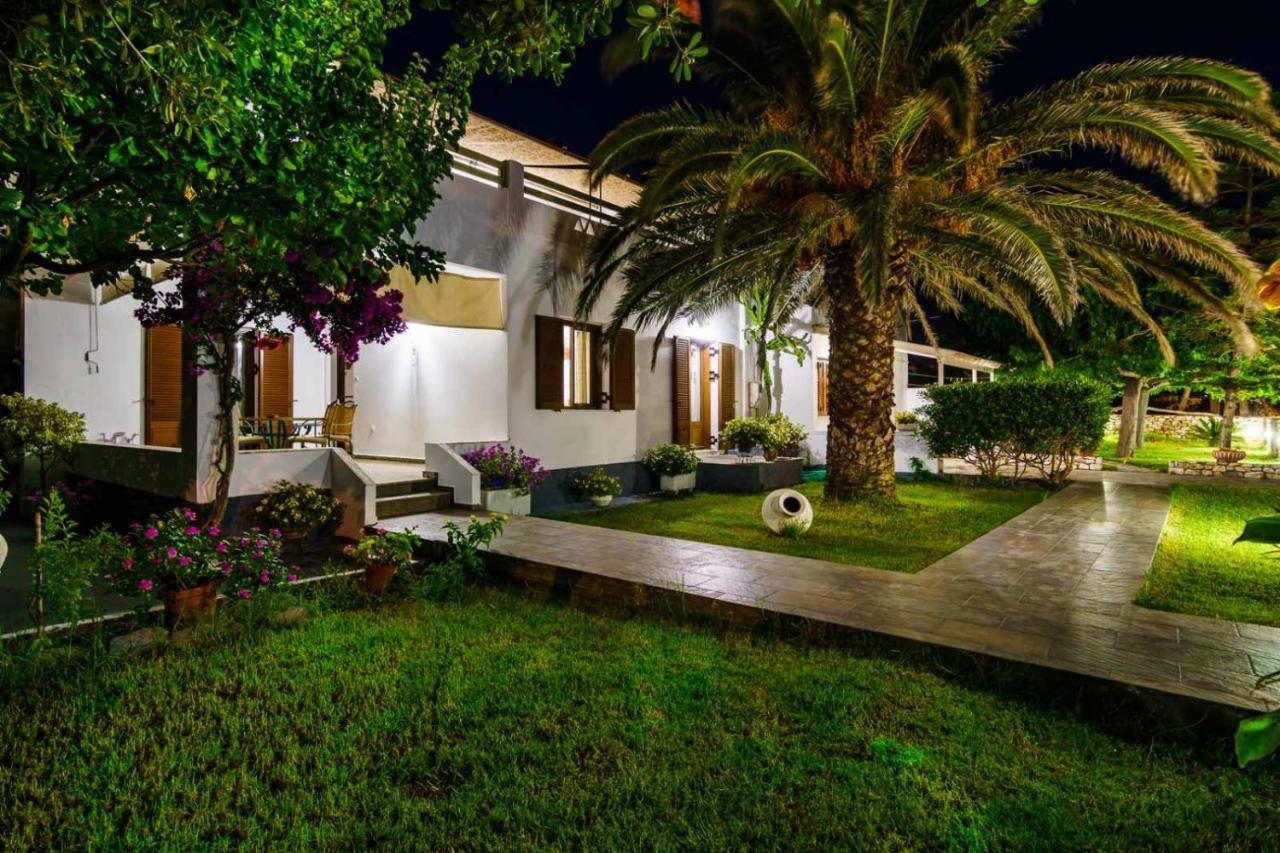 סקירוס Irini Studios מראה חיצוני תמונה